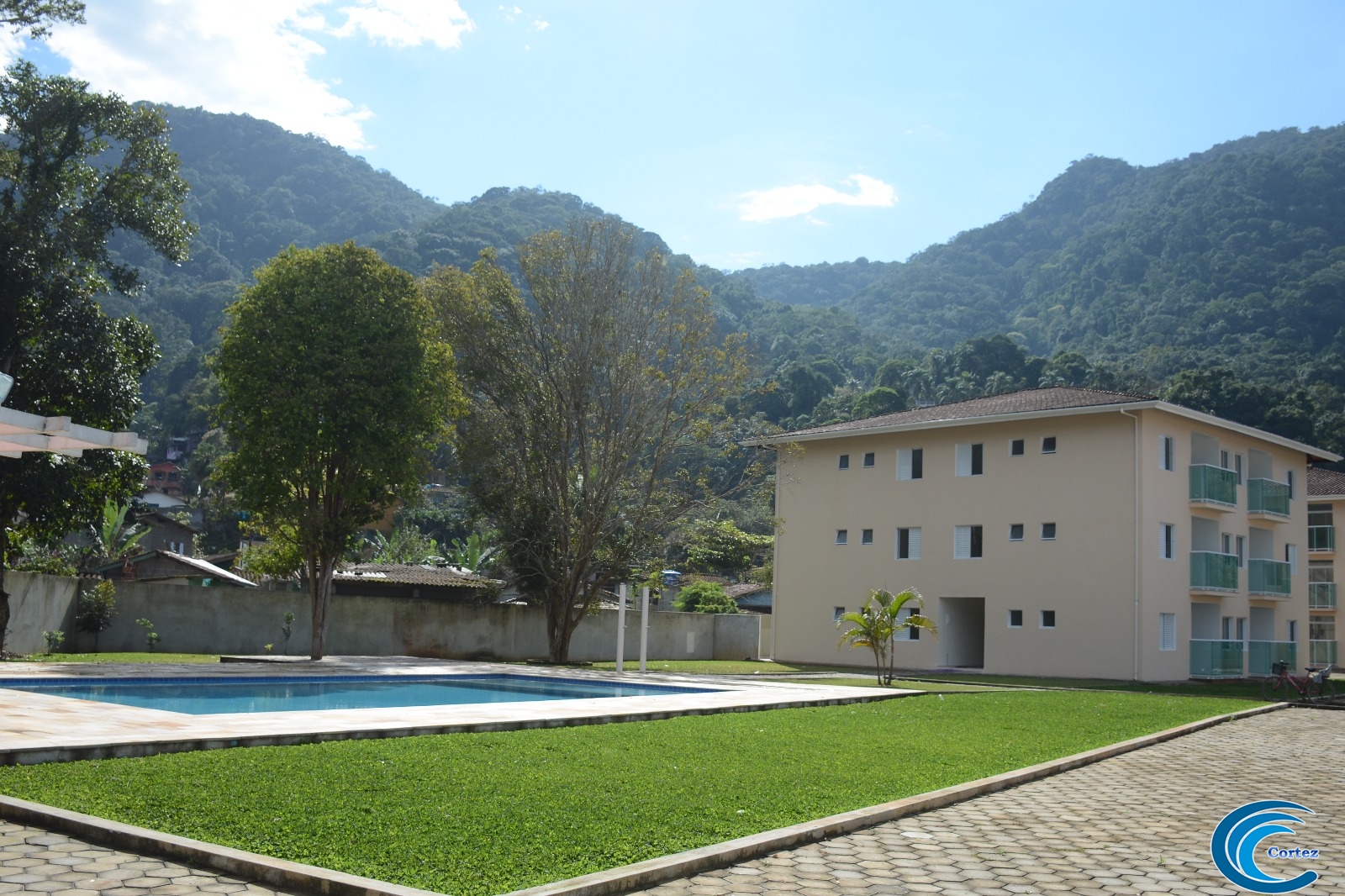 Apartamento à venda com 2 quartos, 60m² - Foto 1